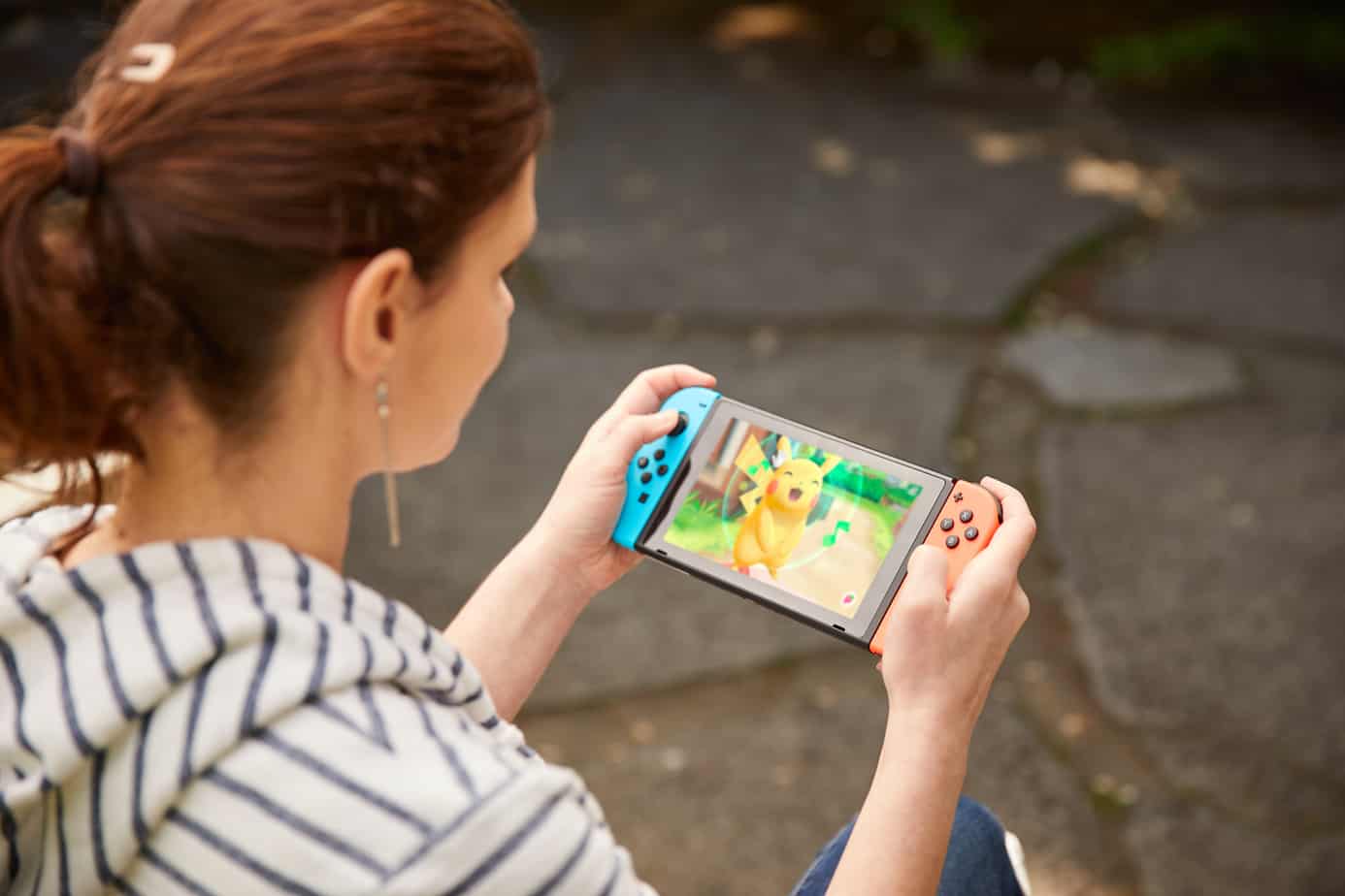 Pokemon_Lets_Go_handheld_mode